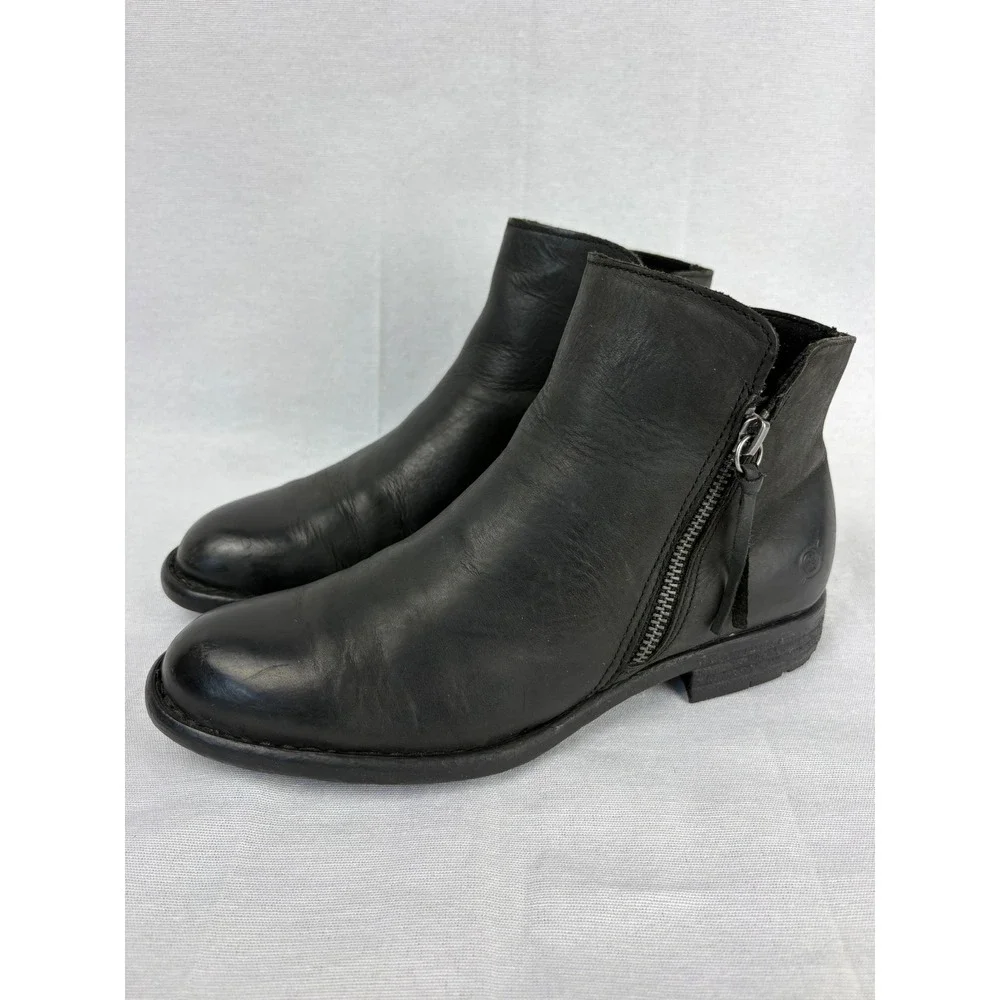Born Womens Cleo Ankle Bootie Black Leather Size 6.5 Side Zip Low Heel Comfort